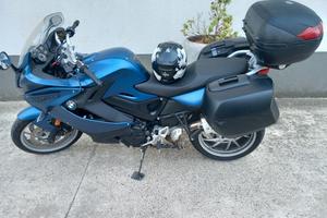 moto BMW 800 GT 