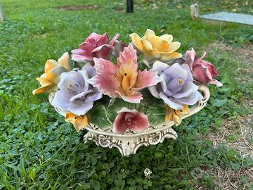 Centrotavola/vaso Capodimonte