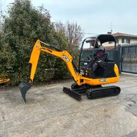 E281 Escavatore JCB 18 q allargabile