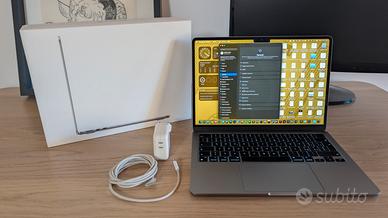 MacBook Air M3 8GB RAM/512GB SSD 8 core CPU/10 GPU