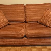 Divano letto 2 posti molto comodi