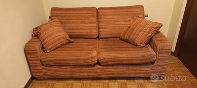 Divano letto 2 posti molto comodi