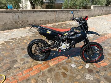 MALAGUTI XSM 50cc (73,5) anno 2008