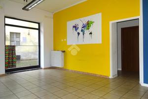 NEGOZIO A ALESSANDRIA