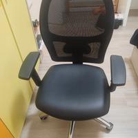 sedia da ufficio con rotelle schienale anatomico