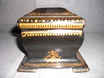 Cofanetto, papier mache