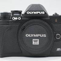 Olympus OM-D E-M10 Mark III