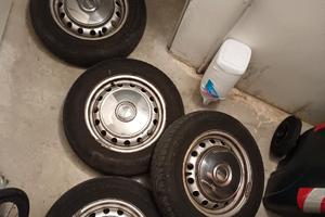 Cerchi e borchie cromate fiat 127