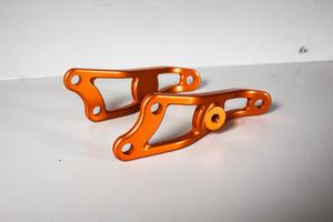 Staffe motore RICAVATE DAL PIENO