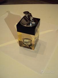 Accendino vintage su base resina d'epoca anni'60.