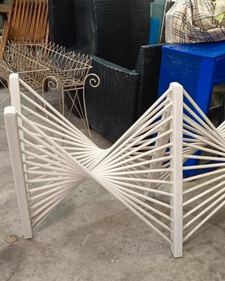 Supporto base in ferro per tavolo in cristallo 