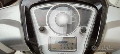 Moto Kimco People GT 300 