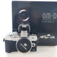 OLYMPUS OM-D E-M10 MARK IV