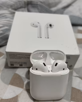 AirPods apple