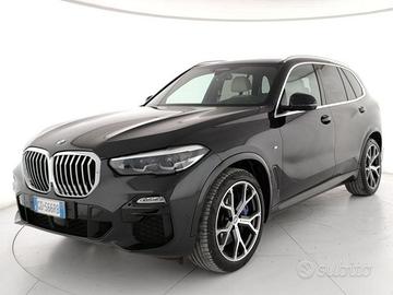 BMW X5 xdrive40d mhev 48V Msport auto