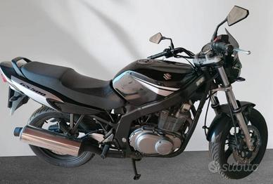 Suzuki GS 500 2007 Moto e Scooter In vendita a Lecce