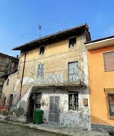 Immobile in asta di 133 m² con 3 locali a Sartiran