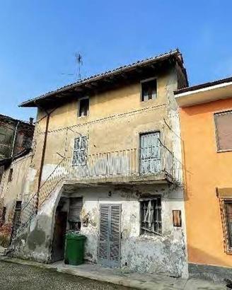 Immobile in asta di 133 m² con 3 locali a Sartiran