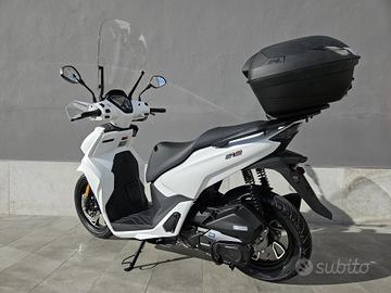 VOGE SFIDA SR16 125cc WHITE LIQUID COOLED