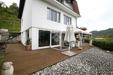 VILLA SINGOLA A BALDISSERO TORINESE