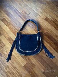Borsa pelle scamosciata nera con borchie