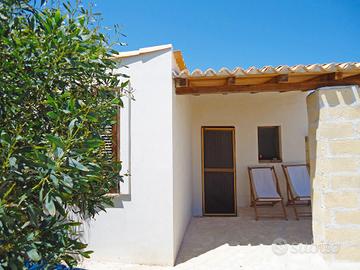 Monolocale blu 2 posti Favignana