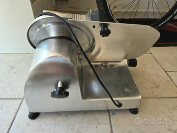 affettatrice semi professionale