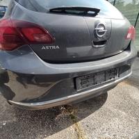 Paraurti posteriore OPEL ASTRA J del 2013