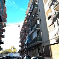 Bilocale Rione Tamburi con ascensore