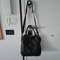 Borsa in vera pelle.