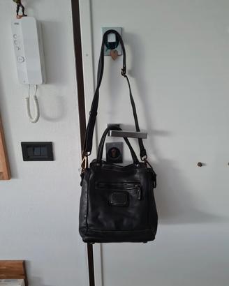 Borsa in vera pelle.