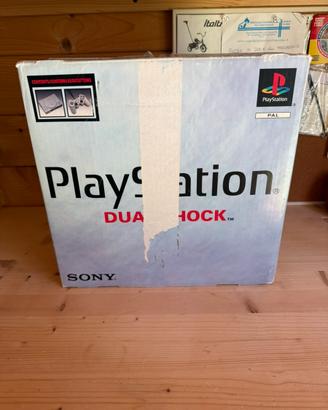 PlayStation 1 completa con scatola
