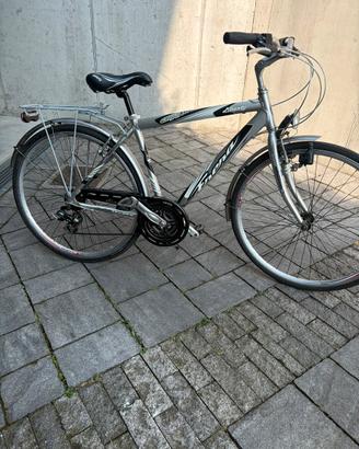 Bicicletta uomo 28 pollici alluminio 21 rapporti