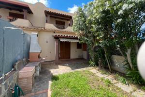 Villetta a schiera in Via Dei Ginepri a Calasetta