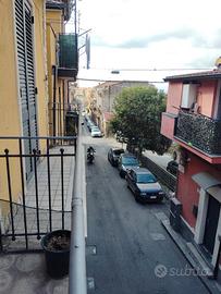 2,5 Vani con Terrazzo Motta Sant' Anastasia Centro