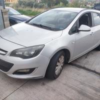 Opel Astra 1.7 CDTI 110CV Sports Tourer Cosmo