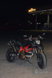 Ducati Hypermotard 1100 s