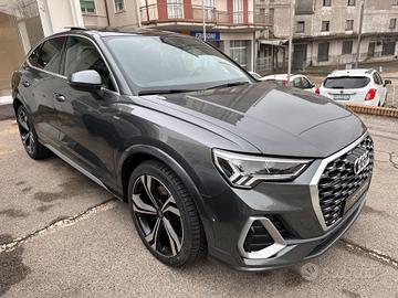 Audi Q3 SPORTBACK 40 TDI quattro S line *PANORAMA 