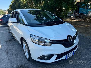 RENAULT Grand Scénic 7 posti