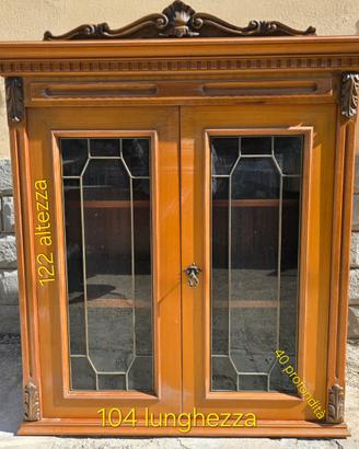 Mobile in legno massello