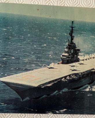 Due foto d’epoca portaerei USA