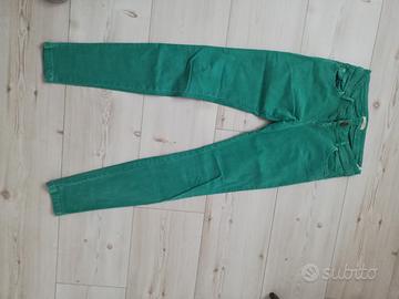 pantaloni skinny