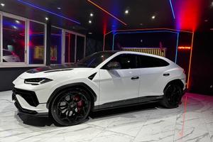 Lamborghini Urus 4.0 Performante FULL CARBONIO