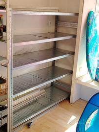 SCAFFALATURE DI VARIO TIPO