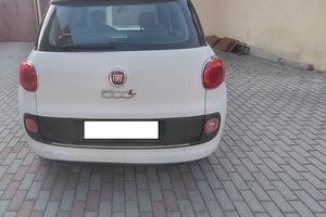 AUTO FIAT 500L