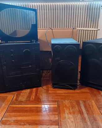 STEREO CON GIRADISCHI E CASSE