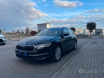 SKODA OCTAVIA WAGON 2.0 TDI 150CV DSG EXECUTIVE