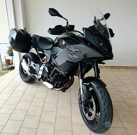 BMW F 900 XR Triple Black