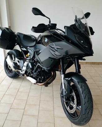 BMW F 900 XR Triple Black