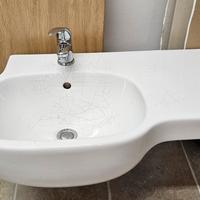 Lavabo sospeso bagno